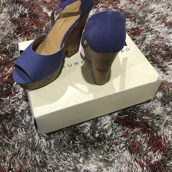 Shoes - Picture 3 of 5